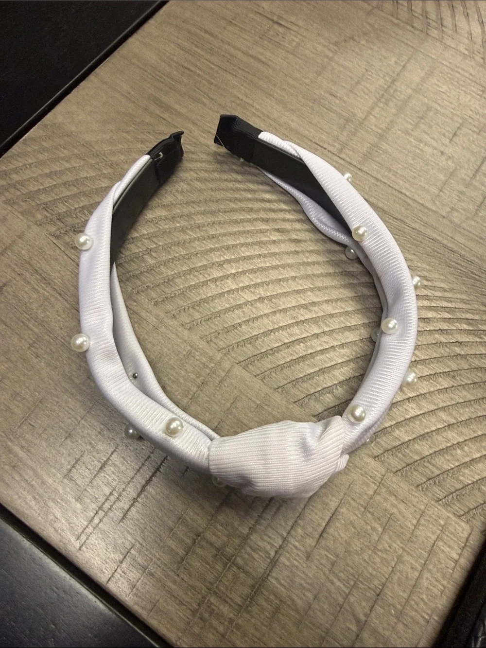 Pearl-Embellished White Knotted Headband